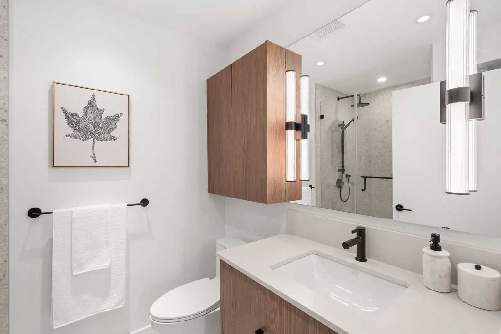 Quintet | 2240 E 40th Ave Fiveplex: bathroom